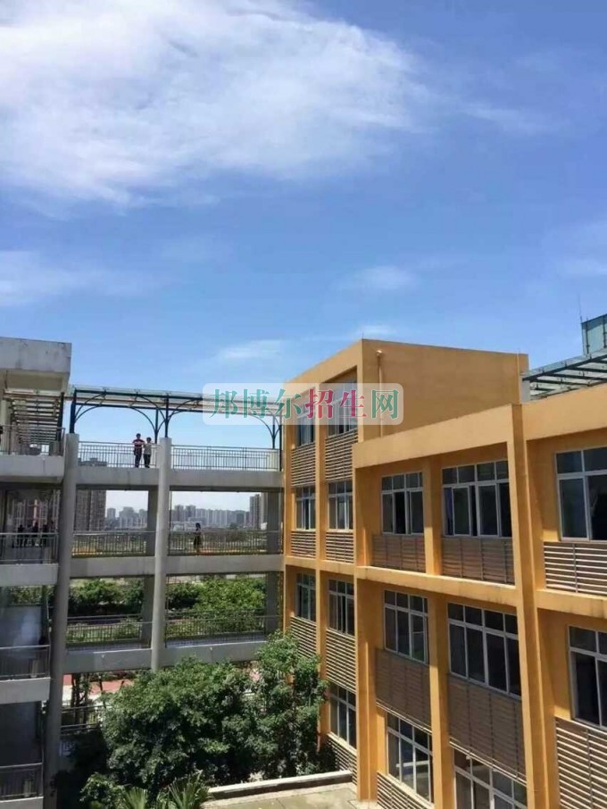 成都市建筑職業(yè)中專(zhuān)校網(wǎng)站網(wǎng)址