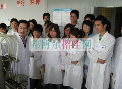 上海醫(yī)藥高等?？茖W(xué)校