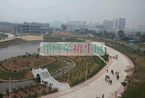 南陽醫(yī)學高等?？茖W校