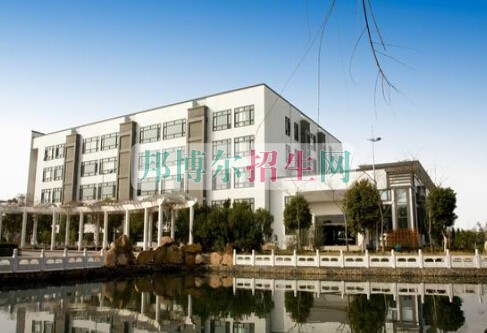安徽中醫(yī)藥高等?？茖W(xué)校