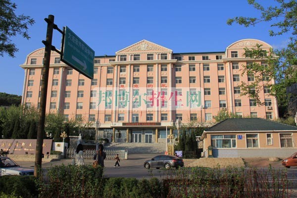 大連軟件職業(yè)學(xué)院招生辦聯(lián)系電話(huà)