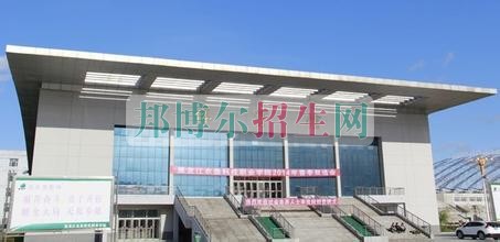 哪個學(xué)校有計(jì)算機(jī)多媒體技術(shù)