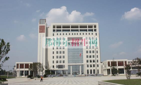 成都有哪些有計(jì)算機(jī)網(wǎng)絡(luò)技術(shù)的大專(zhuān)院校