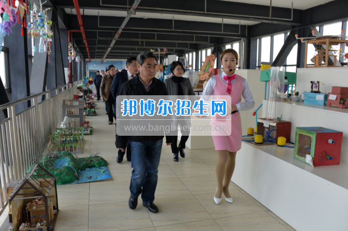 川南幼兒師范高等?？茖W(xué)校迎接隆昌縣創(chuàng)建第四屆省級文明城市測評組考評