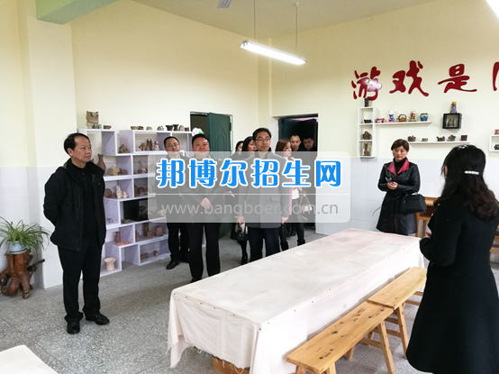 川南幼兒師范高等?？茖W校考察交流并巡查實習生情況