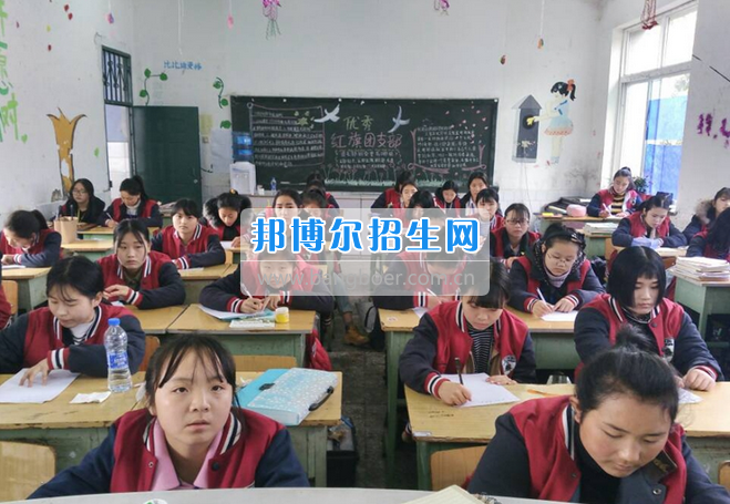 四川省樂山市第一職業(yè)高級中學學前教育專業(yè)嚴抓教學質量
