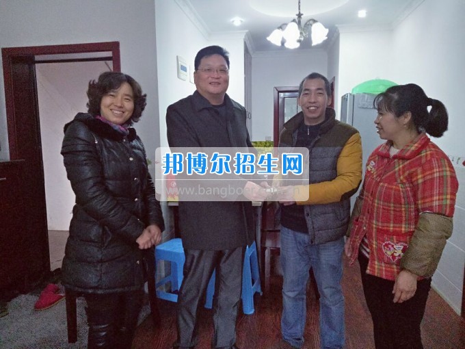 重慶航天職業(yè)技術(shù)學(xué)院關(guān)心學(xué)生生活、關(guān)注學(xué)生成長(zhǎng)