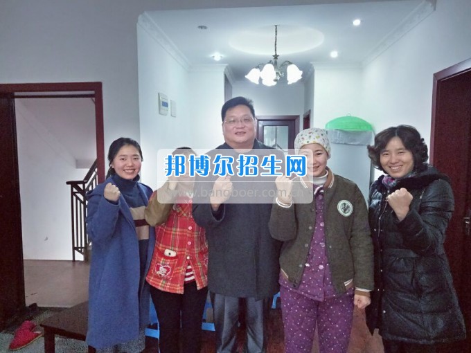 重慶航天職業(yè)技術(shù)學(xué)院關(guān)心學(xué)生生活、關(guān)注學(xué)生成長(zhǎng)