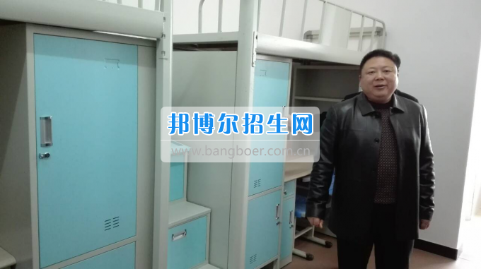 川北幼兒師范高等?？茖W(xué)校張廷鑫校長帶隊考察學(xué)生公寓設(shè)備