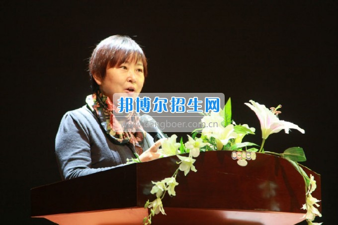 貴陽(yáng)幼兒師范學(xué)校校本培訓(xùn)拉開(kāi)新學(xué)期序幕，2017擼起袖子加油干！