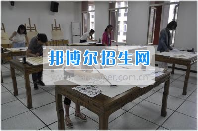 全國(guó)書畫等級(jí)考試在成都師范學(xué)院開(kāi)考