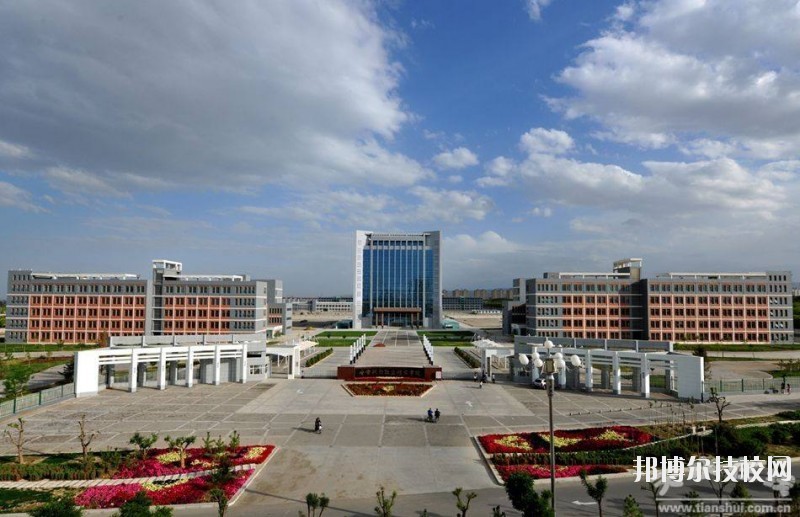 中國(guó)第五冶金建設(shè)公司技工學(xué)校校園環(huán)境