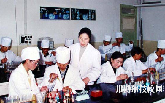甘南州衛(wèi)生學(xué)校2020年學(xué)費(fèi)、收費(fèi)多少