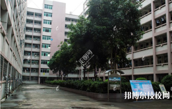 陜西石油化工學(xué)校怎么樣、好不好