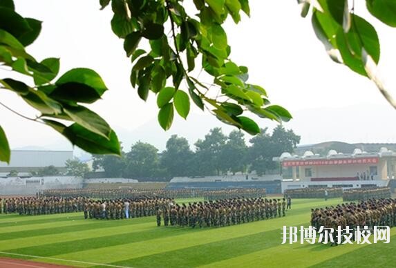 重慶農(nóng)業(yè)學(xué)校2020年報(bào)名條件、招生要求、招生對(duì)象
