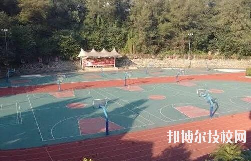 四川儀表工業(yè)學(xué)校2020年報(bào)名條件、招生要求、招生對(duì)象