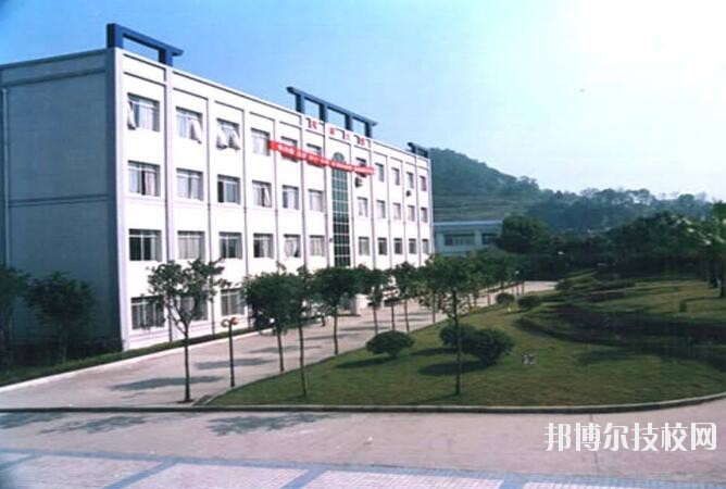 重慶光華女子職業(yè)中等專(zhuān)業(yè)學(xué)校2020年招生辦聯(lián)系電話(huà)