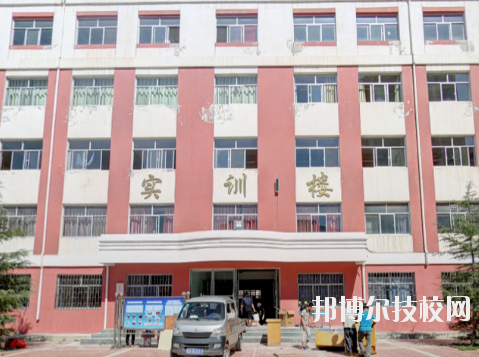 甘肅能源化工職業(yè)學(xué)院2020年報(bào)名條件、招生要求、招生對(duì)象
