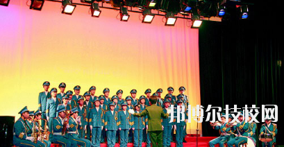 平?jīng)隼砉ぶ械葘I(yè)學(xué)校2020年報名條件、招生要求、招生對象