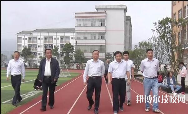 丹寨民族職業(yè)技術(shù)學(xué)校2020年報(bào)名條件、招生要求、招生對象