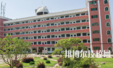 江西新能源技工學(xué)校2020年報(bào)名條件、招生要求、招生對(duì)象
