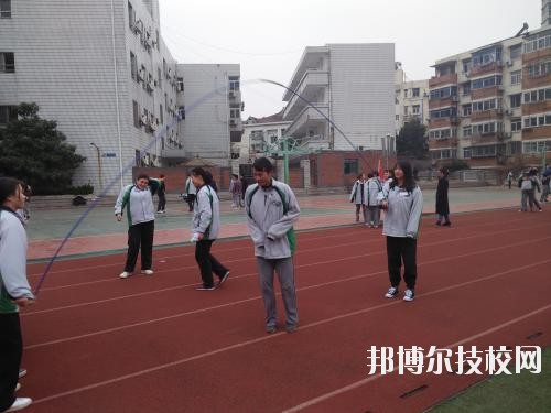 西安市商貿(mào)旅游成人中等專業(yè)學(xué)校2020年報(bào)名條件、招生要求、招生對象