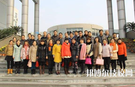 萍鄉(xiāng)湘東職業(yè)中等專業(yè)學(xué)校2020年報(bào)名條件、招生要求、招生對(duì)象 