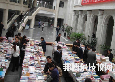 甘肅省郵電學(xué)校2020年報(bào)名條件、招生要求、招生對(duì)象