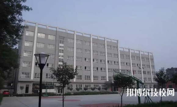 華陰市職業(yè)教育中心2020年報名條件、招生要求、招生對象 