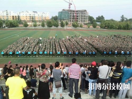 成都華夏衛(wèi)校2020年報名條件、招生要求、招生對象
