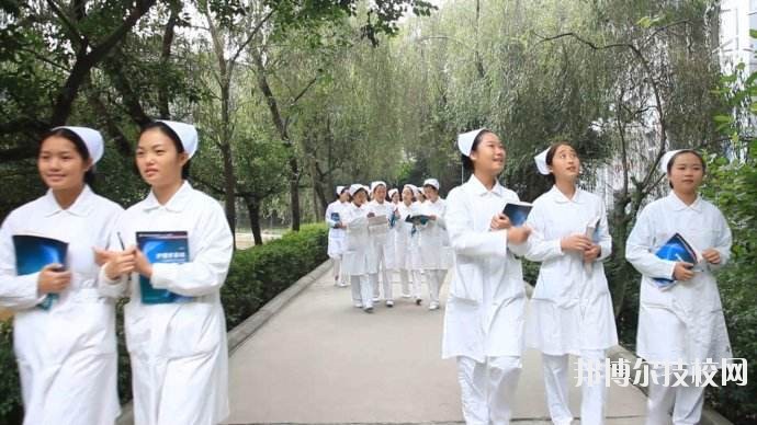  重慶渝東衛(wèi)生學(xué)校2020年報(bào)名條件、招生要求、招生對(duì)象