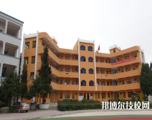 貴定中等職業(yè)技術(shù)學(xué)校2020年報(bào)名條件、招生要求、招生對(duì)象
