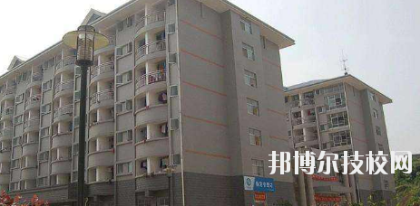 甘肅石化技師學(xué)院2020年學(xué)費(fèi)、收費(fèi)多少