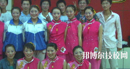 平?jīng)鲂畔⒐こ虒W校2020年學費、收費多少