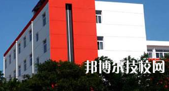 長慶石油學(xué)校2020年報(bào)名條件、招生要求、招生對(duì)象