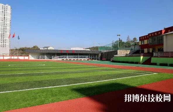 貴州科技學(xué)校2020年報(bào)名條件、招生要求、招生對(duì)象