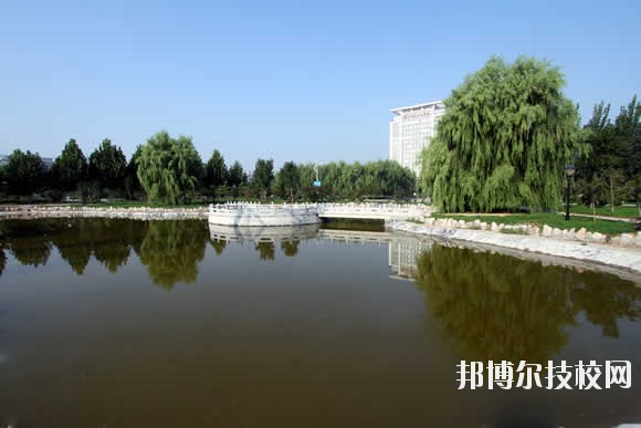 衡水科技工程學(xué)校2020年報名條件、招生要求、招生對象