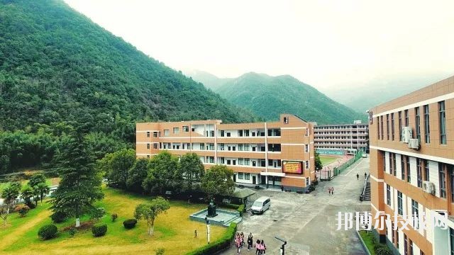 寧波四明職業(yè)高級中學(xué)怎么樣、好不好
