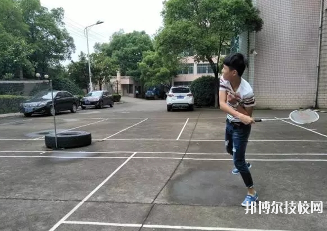 江西新興產(chǎn)業(yè)工程學(xué)校2020年報(bào)名條件、招生要求、招生對(duì)象