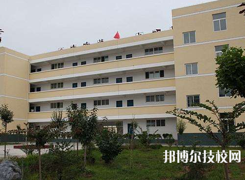鳳縣職業(yè)教育中心2020年報(bào)名條件、招生要求、招生對(duì)象