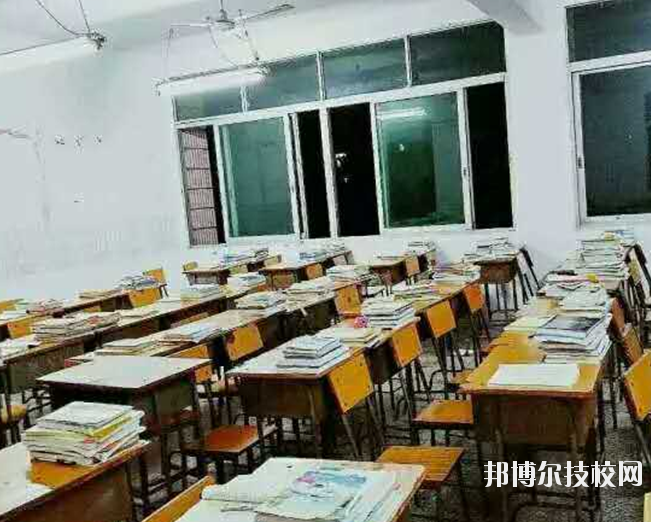 江西新興產業(yè)工程學校網站網址
