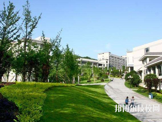 重慶第二交通技工學(xué)校2020年報(bào)名條件、招生要求、招生對(duì)象