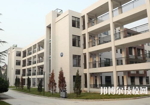 建德工業(yè)技術(shù)學(xué)校2020年報名條件、招生要求、招生對象