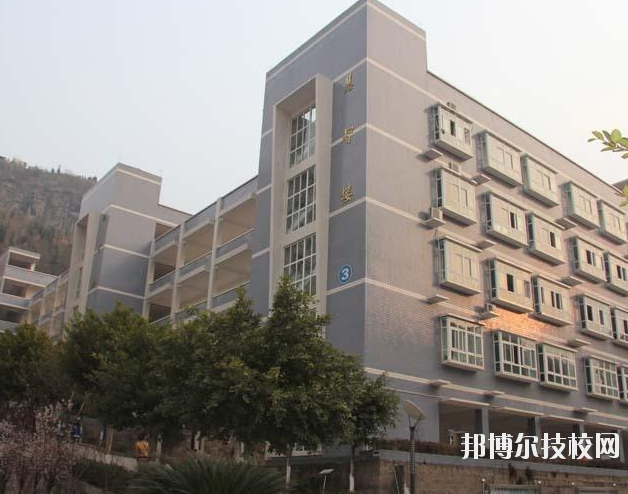 重慶云陽(yáng)職業(yè)教育中心2020年報(bào)名條件、招生要求、招生對(duì)象