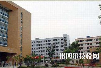 貴陽交通學(xué)校2020年報名條件、招生要求、招生對象