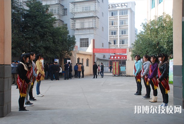 江西電子工業(yè)中等專業(yè)學(xué)校2020年報名條件、招生要求、招生對象