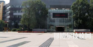 武威西牛職業(yè)技術(shù)學(xué)校2020年報名條件、招生要求、招生對象