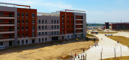 甘肅建筑材料工業(yè)學(xué)校2020年報名條件、招生要求、招生對象
