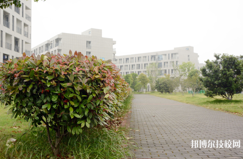 江蘇丹陽中等專業(yè)學(xué)校2020年報(bào)名條件、招生要求、招生對(duì)象