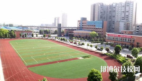 重慶潼南闇公職業(yè)高級中學2020年報名條件、招生要求、招生對象